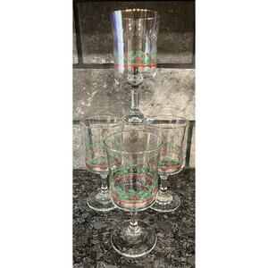 4 Arby’s Christmas Water Goblets Glasses Gold Rim Holly Berries 6 3/4”